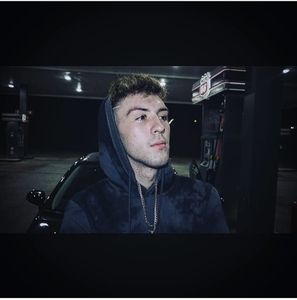 Meet your Posher, Justin